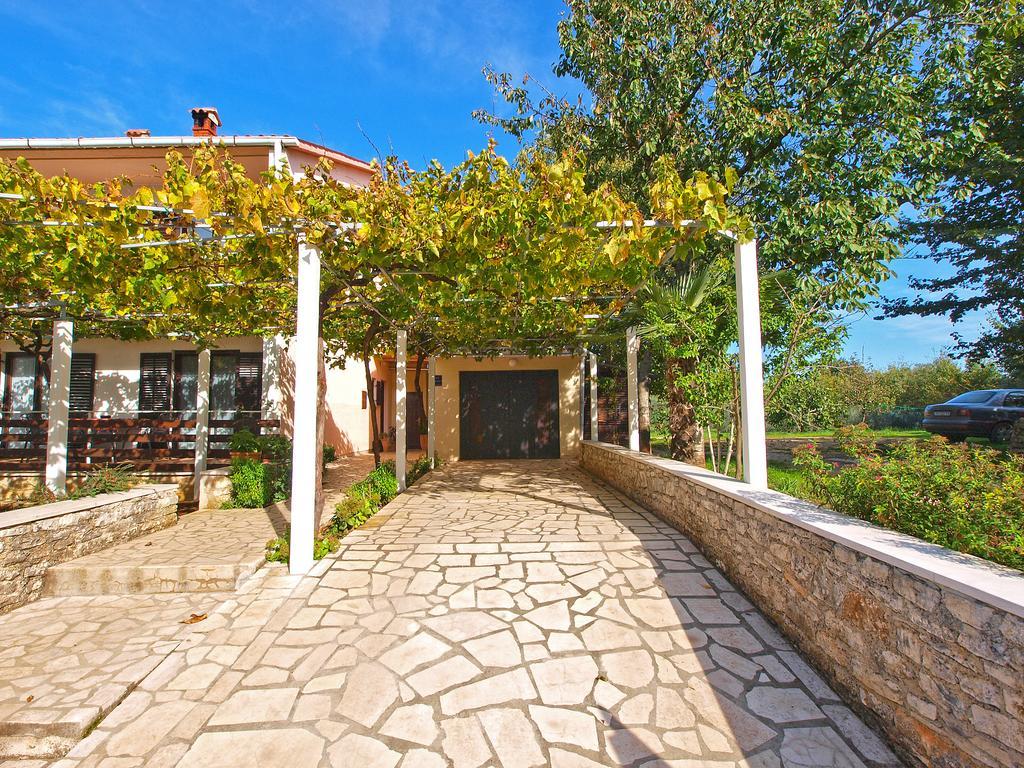 Apartments Dragica 929 法扎纳 外观 照片