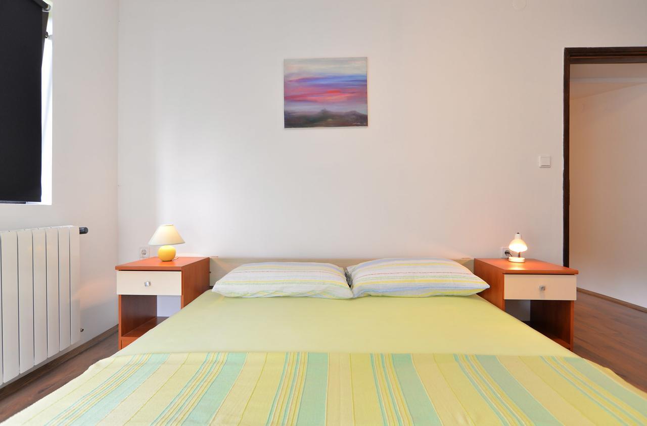 Apartments Dragica 929 法扎纳 外观 照片